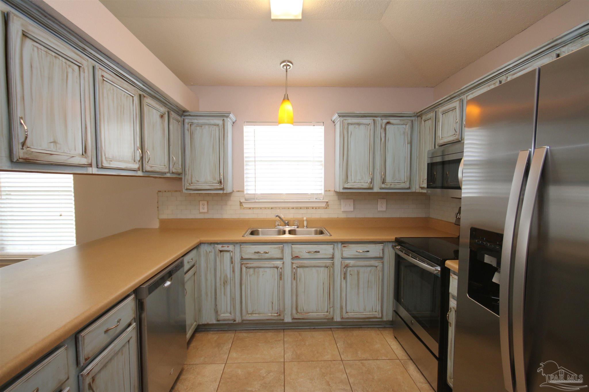 1159 Brownfield Road Pensacola, FL 32526 - Photo 6 of 23