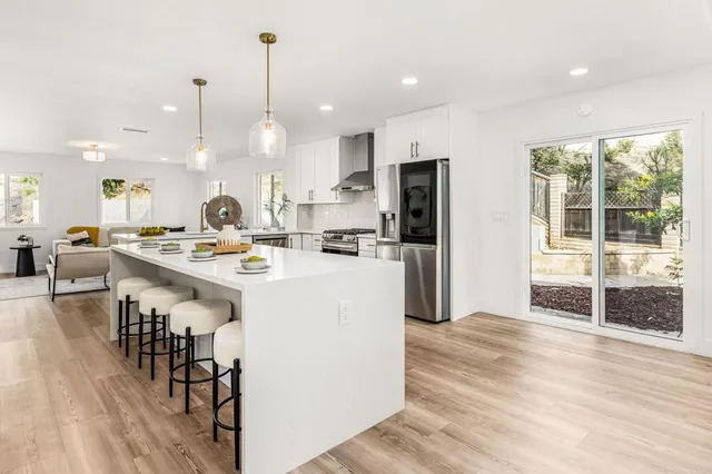 $985,000 | 530 Zest Court, San Diego, CA 92139