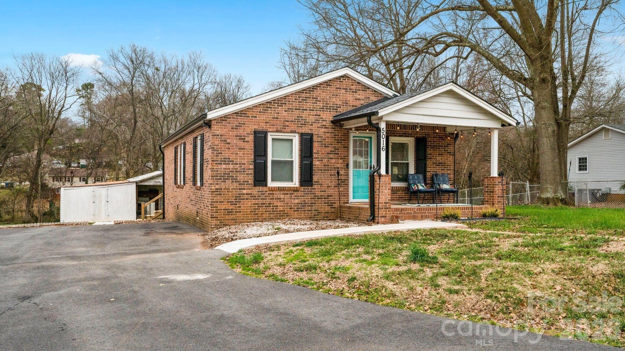 5016 Clearwater Lake Road Mount Holly, NC 28120 - Photo 2 of 21