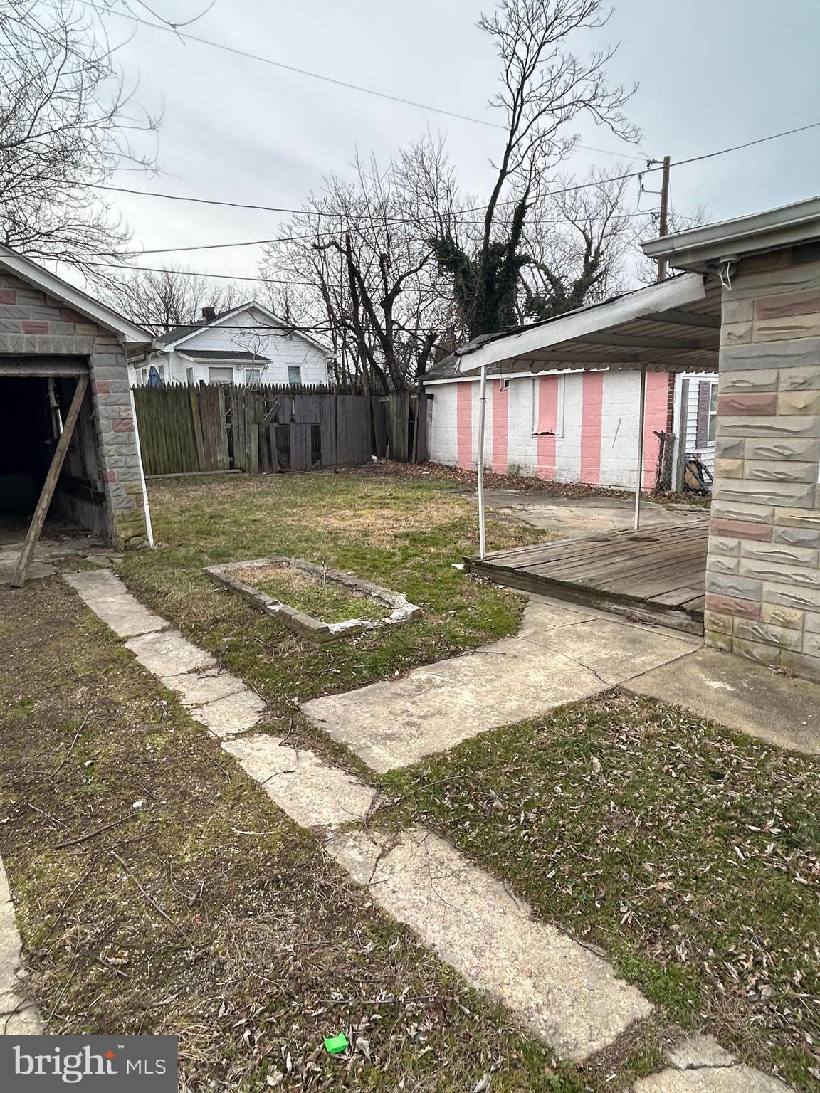 1137 Monroe Circle Baltimore, MD 21225 - Photo 15 of 34