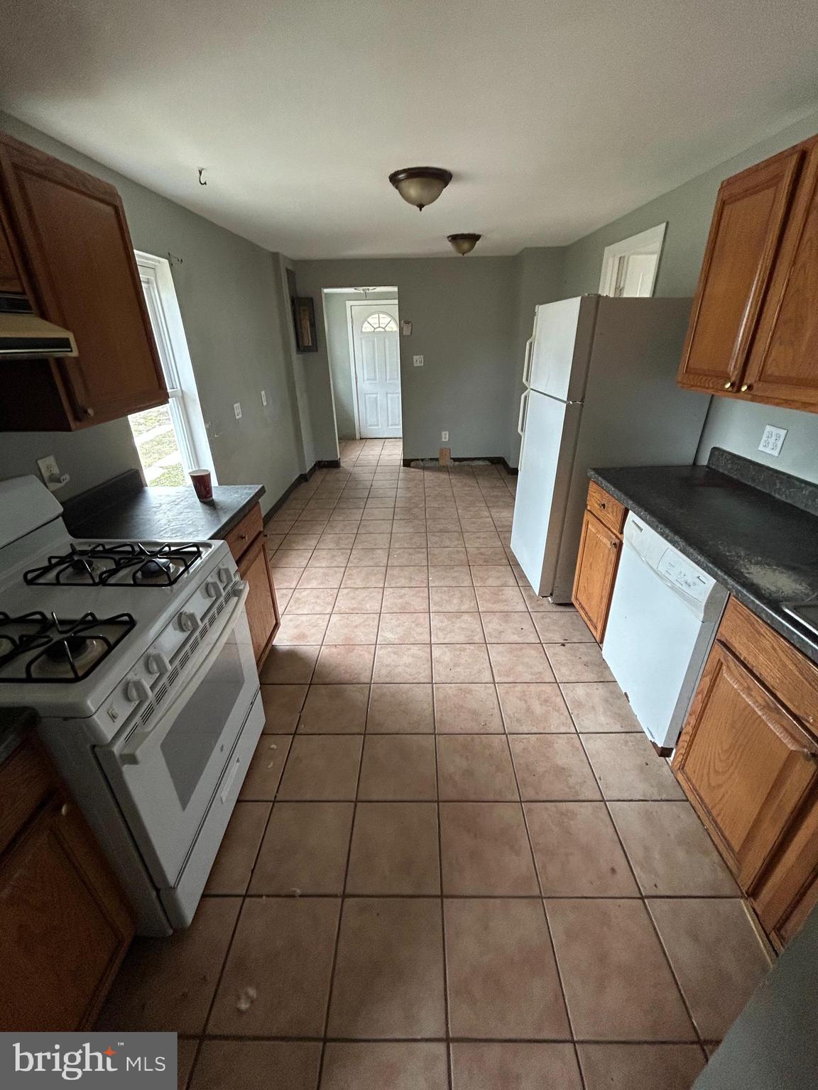 1137 Monroe Circle Baltimore, MD 21225 - Photo 17 of 34