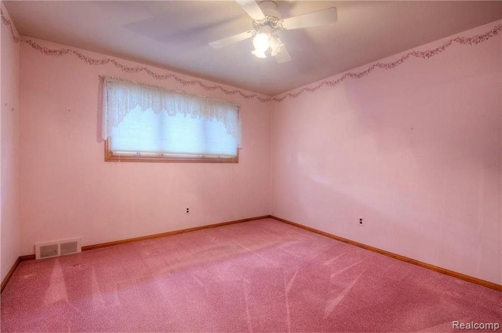 44219 Brandywyne Road Canton, MI 48187 - Photo 11 of 37