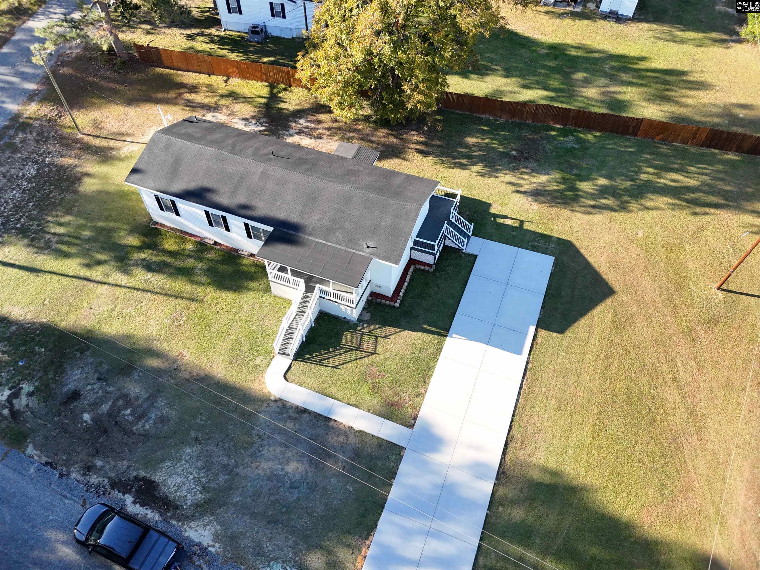 1561 Bradley Road Camden, SC 29020 - Photo 2 of 33