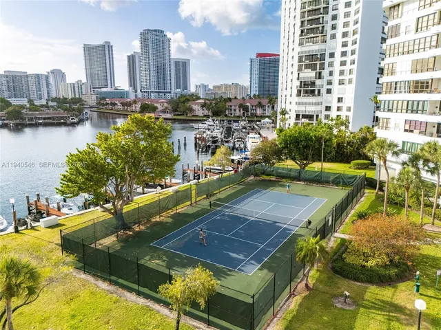 $2,600 | 600 Three Islands Boulevard, Unit 519, Hallandale Beach, FL 33009