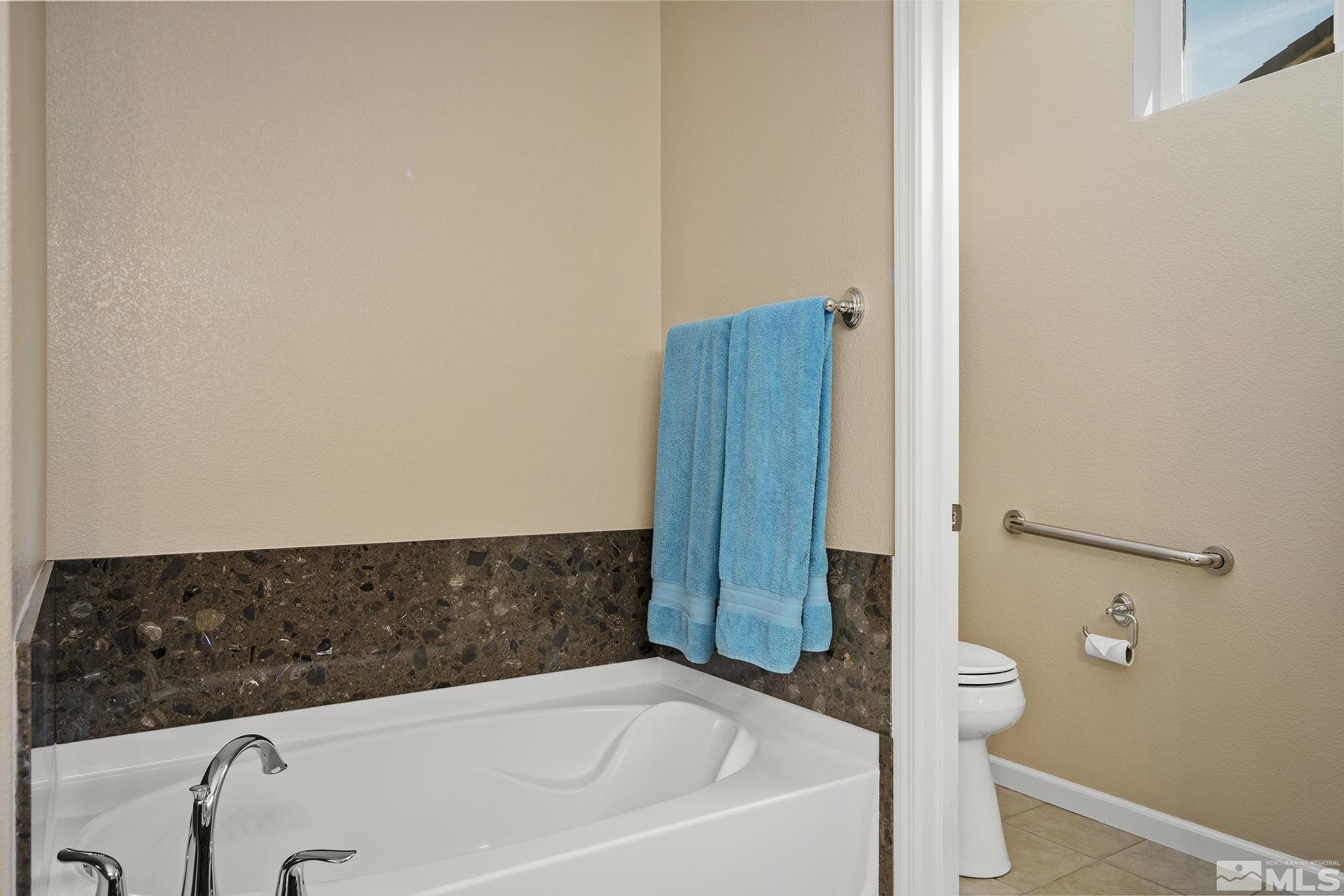 9645 Aidan Way Reno, NV 89521 - Photo 12 of 21 Photo 12