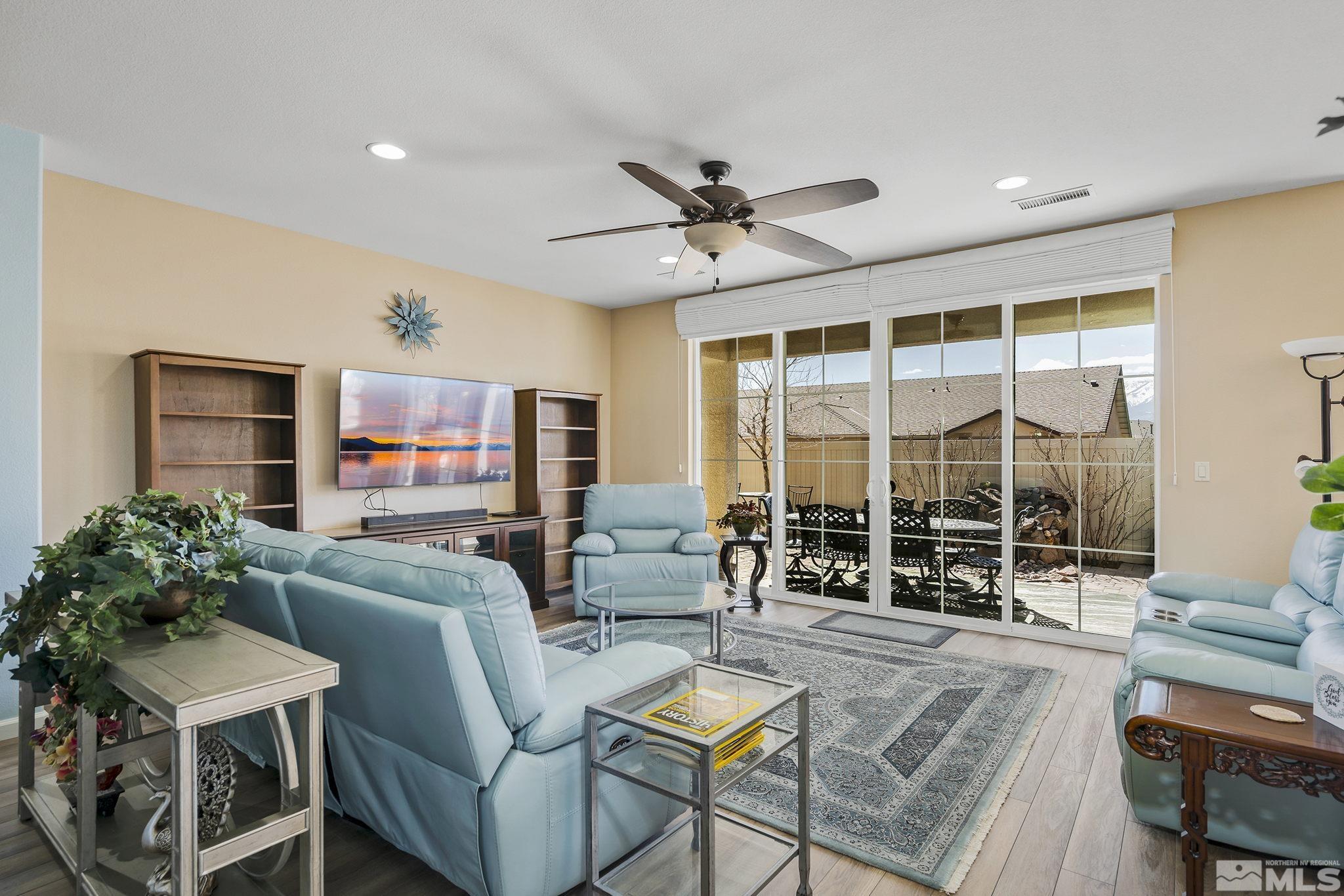 9645 Aidan Way Reno, NV 89521 - Photo 3 of 21 Photo 3