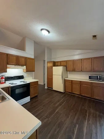 $1,550 | 2694 Idlebrook Circle, Midway Park, NC 28544