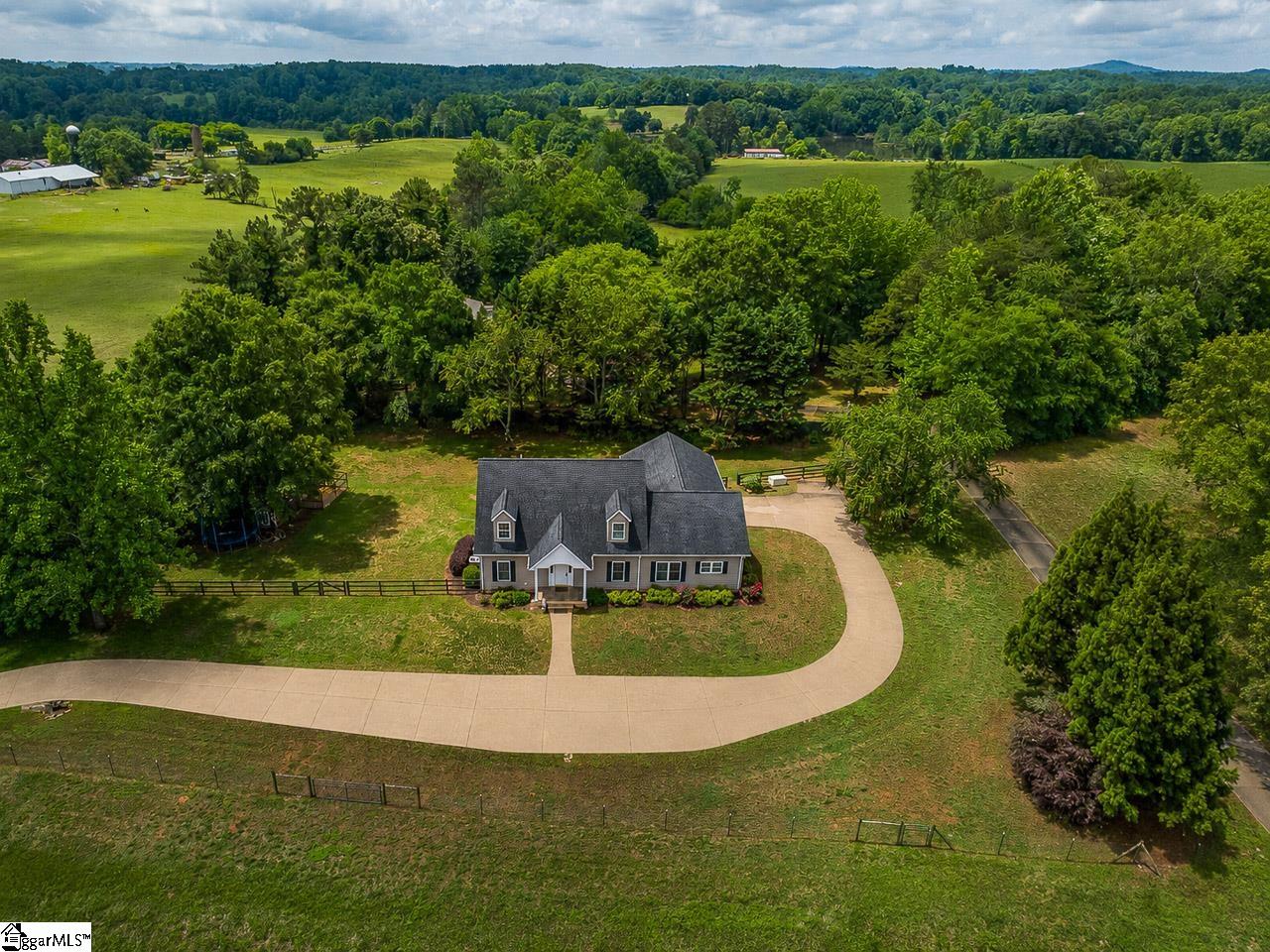 445 Albatross Road Easley, SC 29640 - Photo 32 of 34