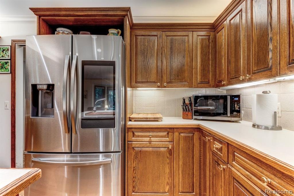 28265 West 14 Mile Road Farmington Hills, MI 48334 - Photo 37 of 69