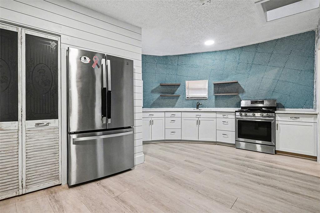 2567 Highway 98 Frostproof, FL 33843 - Photo 10 of 34