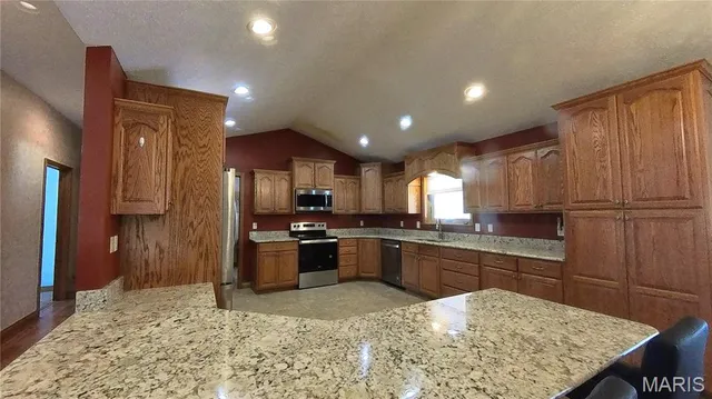 $895,000 | 19056 Country Road 427, Summersville, MO 65571