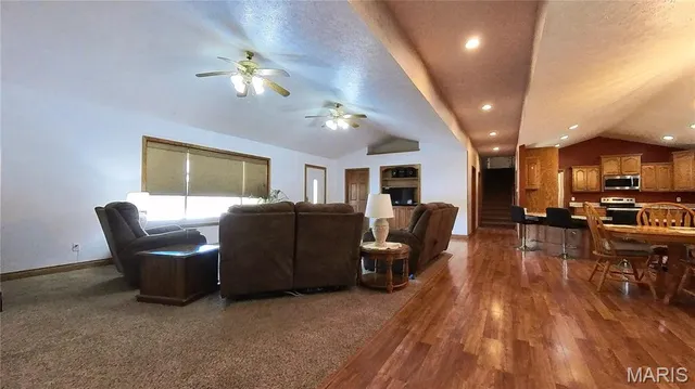 $895,000 | 19056 Country Road 427, Summersville, MO 65571