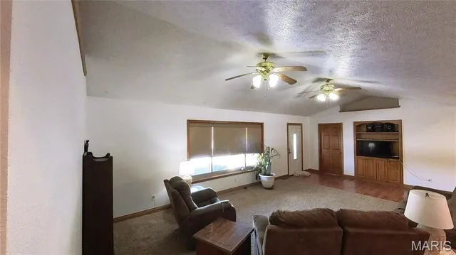 $895,000 | 19056 Country Road 427, Summersville, MO 65571