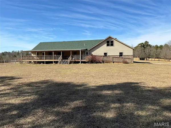 $895,000 | 19056 Country Road 427, Summersville, MO 65571