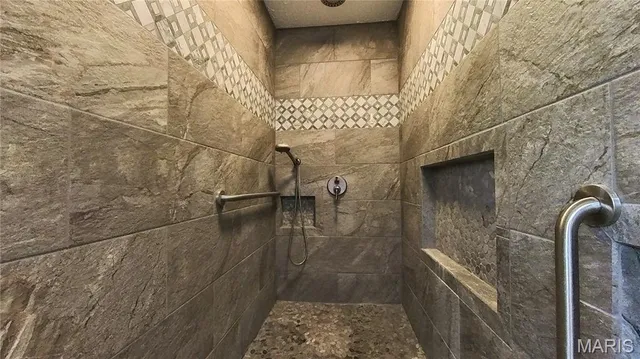 $895,000 | 19056 Country Road 427, Summersville, MO 65571