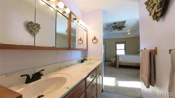 $895,000 | 19056 Country Road 427, Summersville, MO 65571