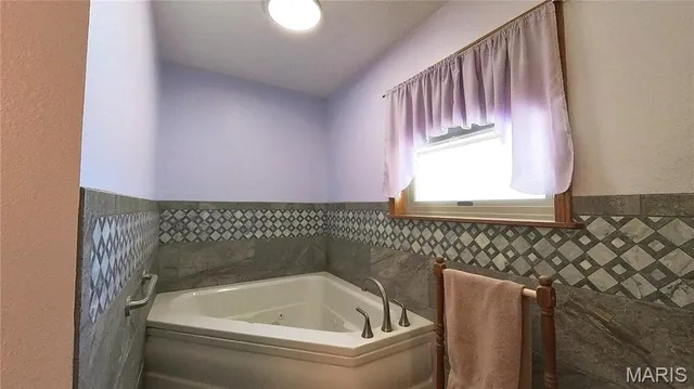 $895,000 | 19056 Country Road 427, Summersville, MO 65571