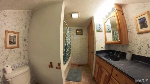 $895,000 | 19056 Country Road 427, Summersville, MO 65571