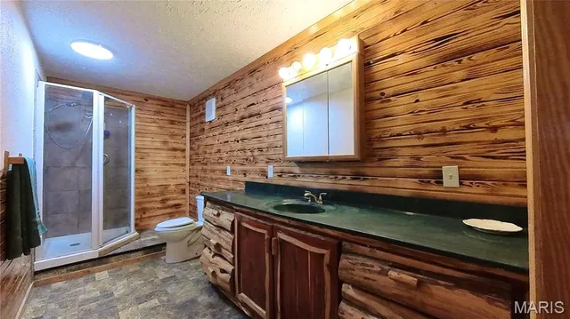 $895,000 | 19056 Country Road 427, Summersville, MO 65571