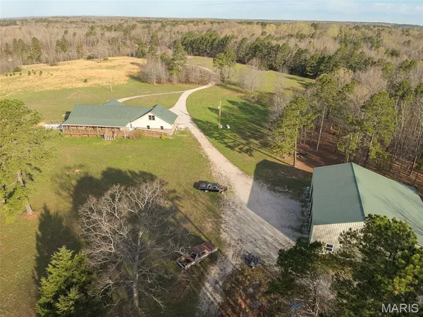 $895,000 | 19056 Country Road 427, Summersville, MO 65571