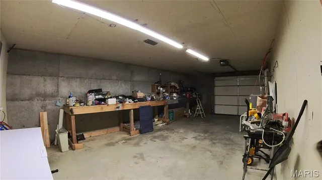 $895,000 | 19056 Country Road 427, Summersville, MO 65571