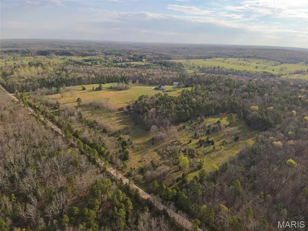 $895,000 | 19056 Country Road 427, Summersville, MO 65571