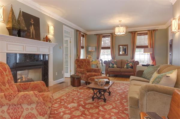 20 Eastmount Road Medfield, MA 02052 - Photo 3 of 28 Gallery Image 3