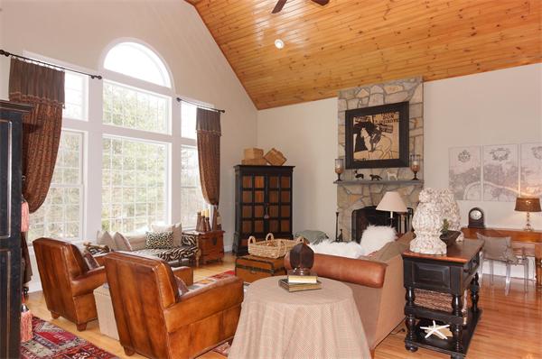 20 Eastmount Road Medfield, MA 02052 - Photo 9 of 28 Gallery Image 9