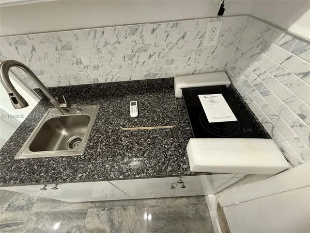 $1,300 | 545 Northwest 20th Street, Unit 2, Homestead, FL 33030