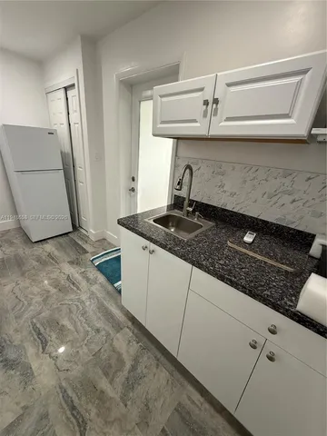 $1,300 | 545 Northwest 20th Street, Unit 2, Homestead, FL 33030