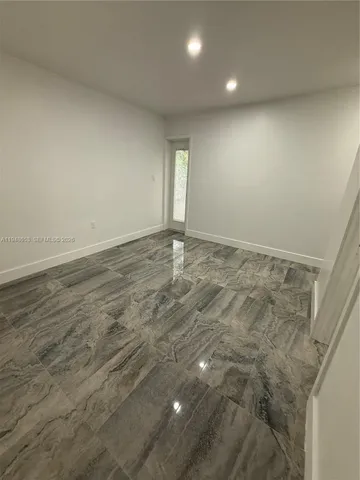 $1,300 | 545 Northwest 20th Street, Unit 2, Homestead, FL 33030