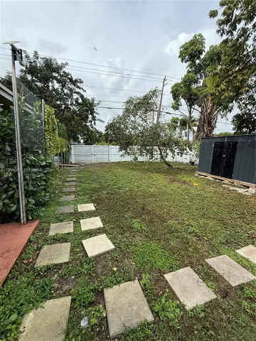 $1,300 | 545 Northwest 20th Street, Unit 2, Homestead, FL 33030