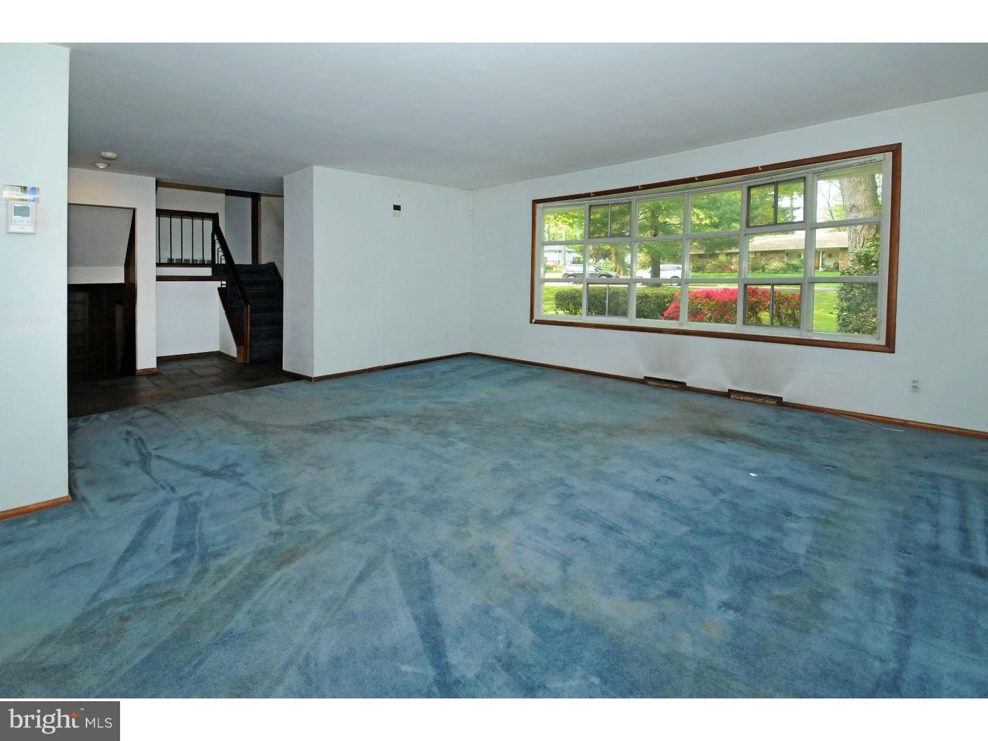1009 Delene Road Rydal, PA 19046 - Photo 3 of 25 Living Room