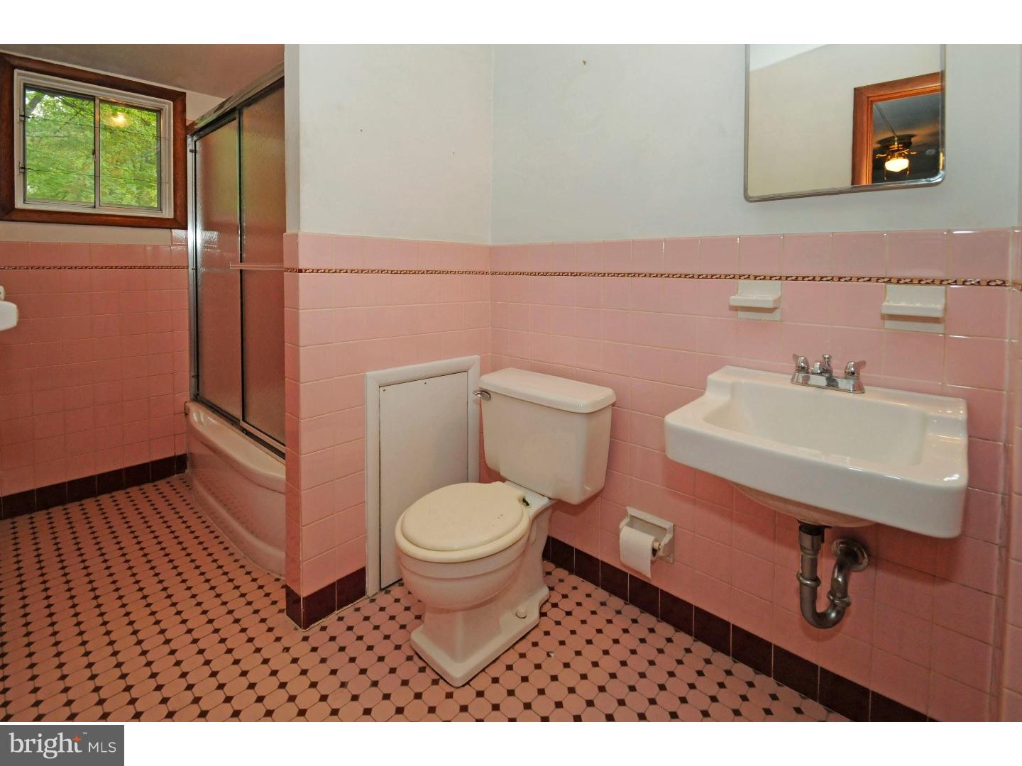 1009 Delene Road Rydal, PA 19046 - Photo 22 of 25 Bathroom