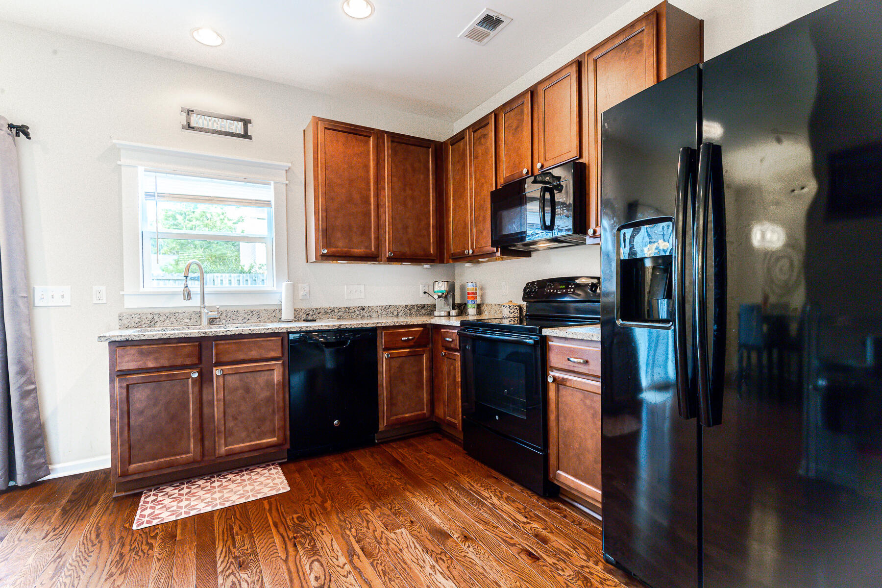 9227 Southern Oak Lane Ladson, SC 29456 - Photo 1 of 31 SS-19