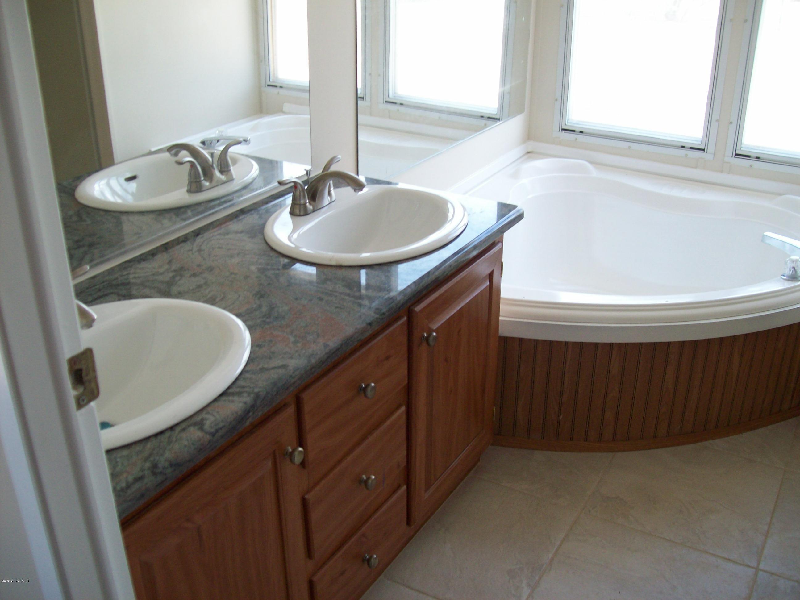 6700 North Guthrie Road Tucson, AZ 85743 - Photo 10 of 16 Gallery Image 10