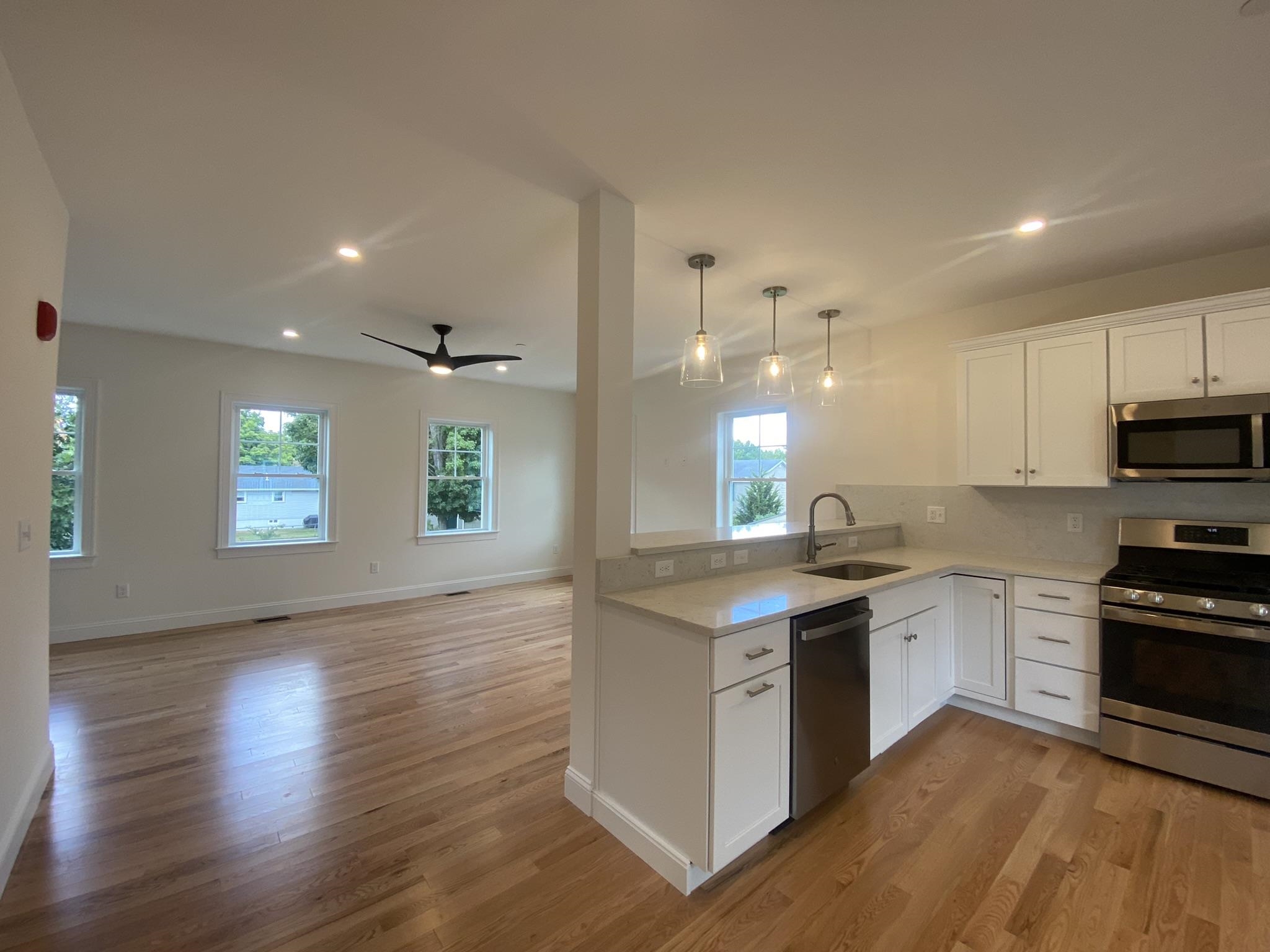 55 Ocean Road, Unit 1 Portsmouth, NH 03801 - Photo 11 of 32