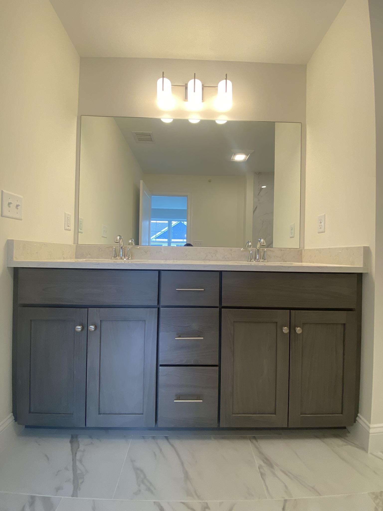 55 Ocean Road, Unit 1 Portsmouth, NH 03801 - Photo 24 of 32