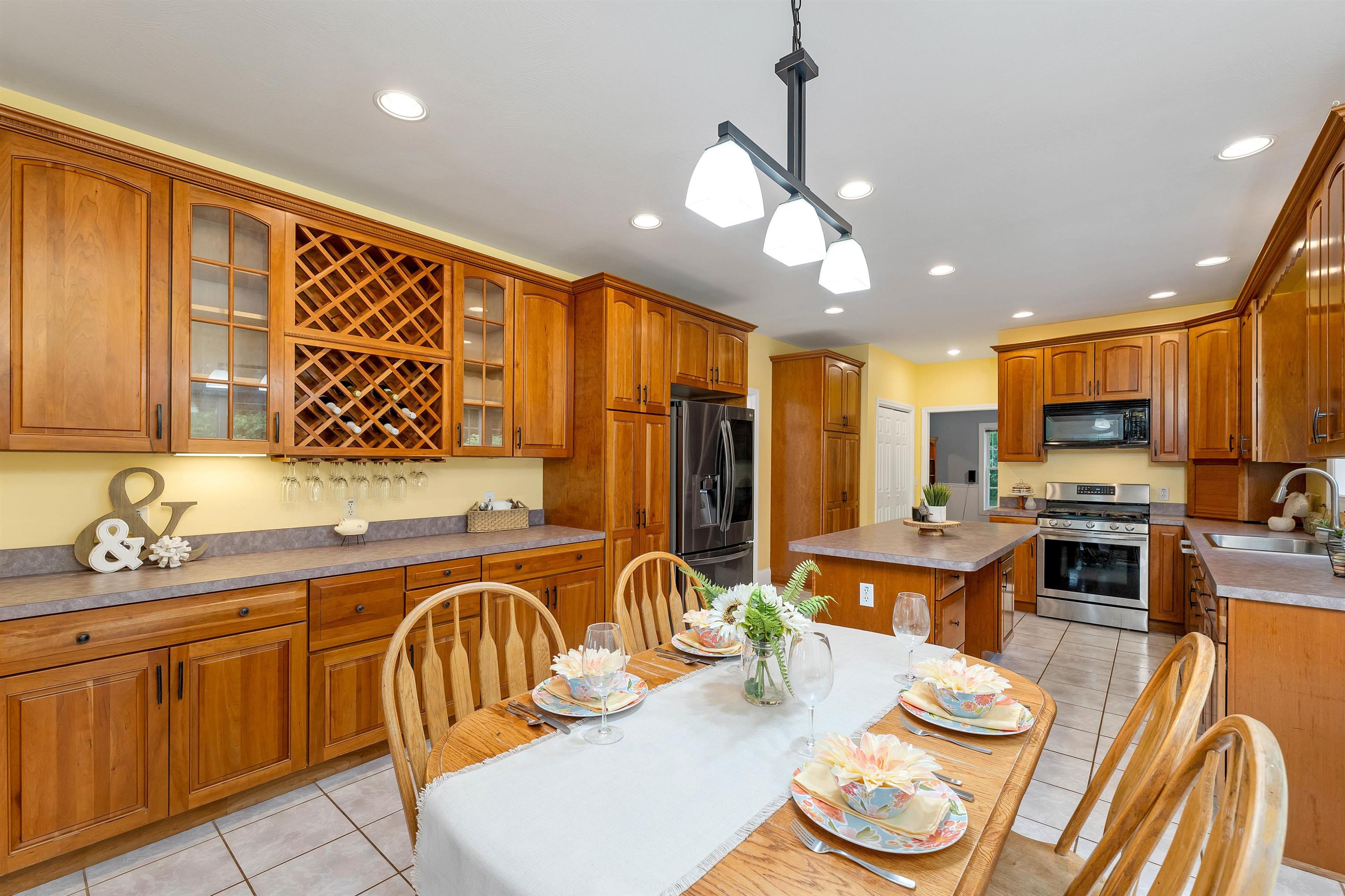 7 Candlewood Road Windham, NH 03087 - Photo 11 of 40