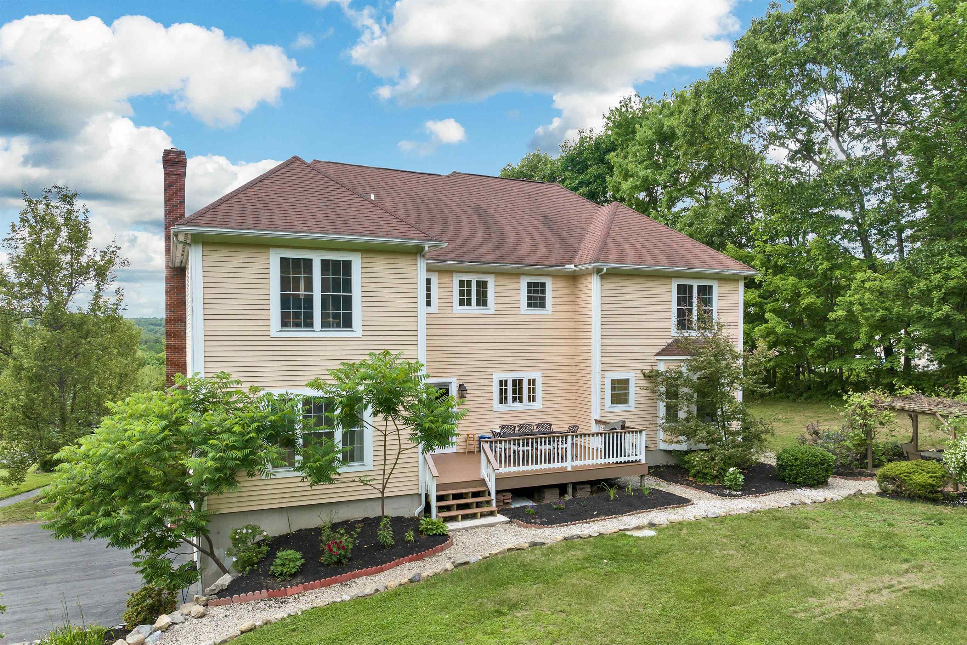 7 Candlewood Road Windham, NH 03087 - Photo 35 of 40