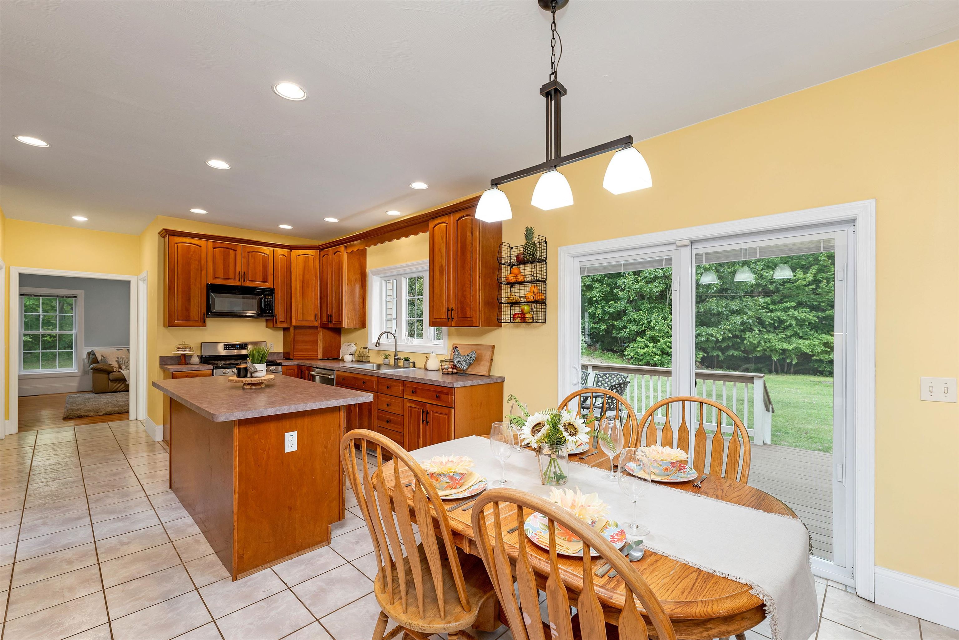 7 Candlewood Road Windham, NH 03087 - Photo 10 of 40