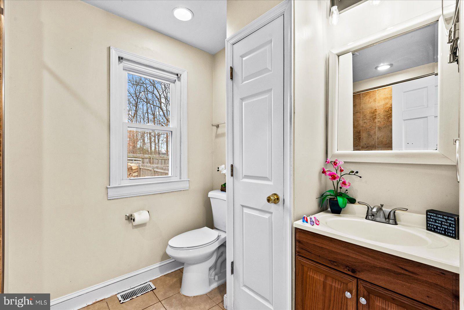 187 Onville Road Stafford, VA 22556 - Photo 17 of 33 Full bath on Main level