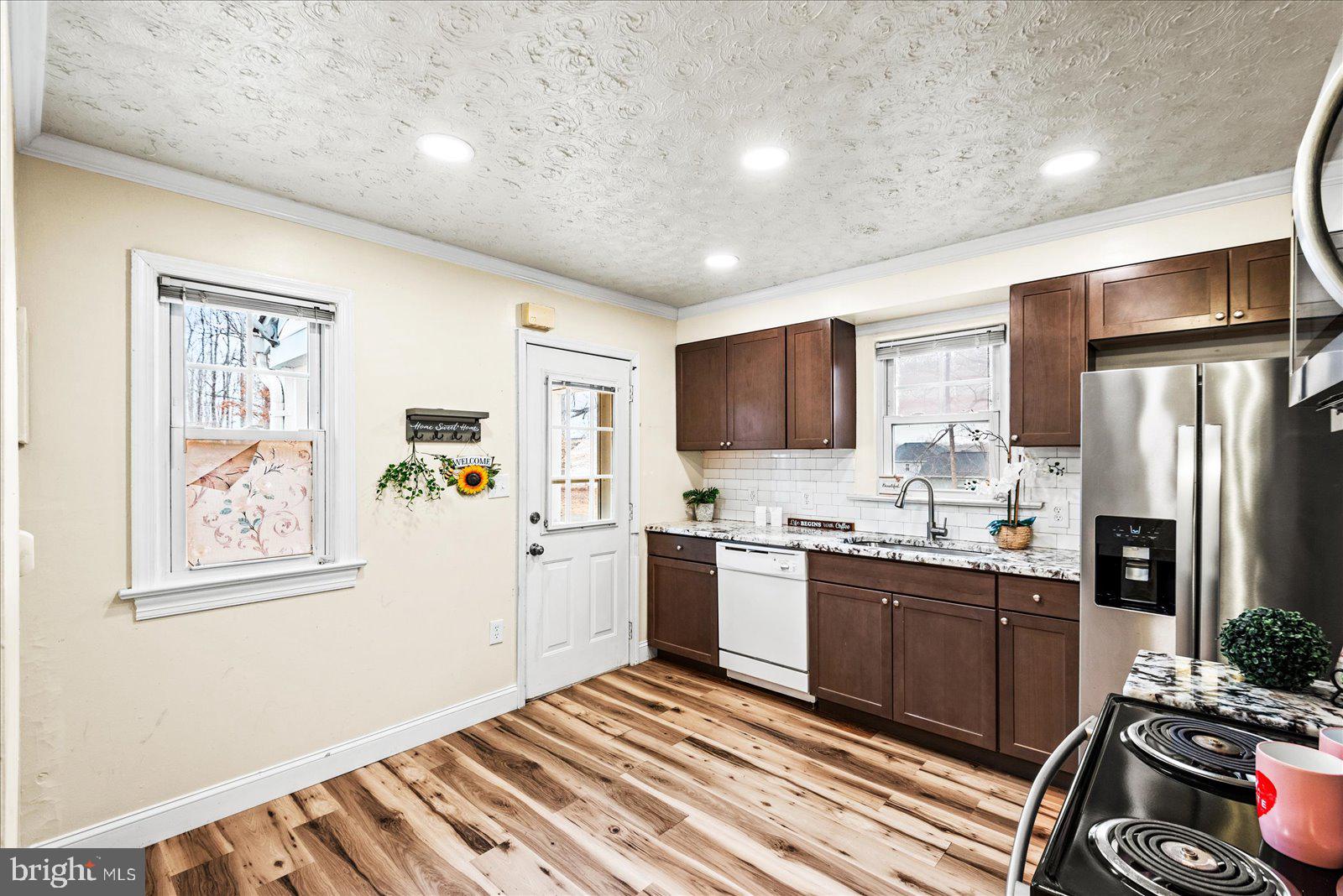 187 Onville Road Stafford, VA 22556 - Photo 6 of 33 Eat in Kitchen