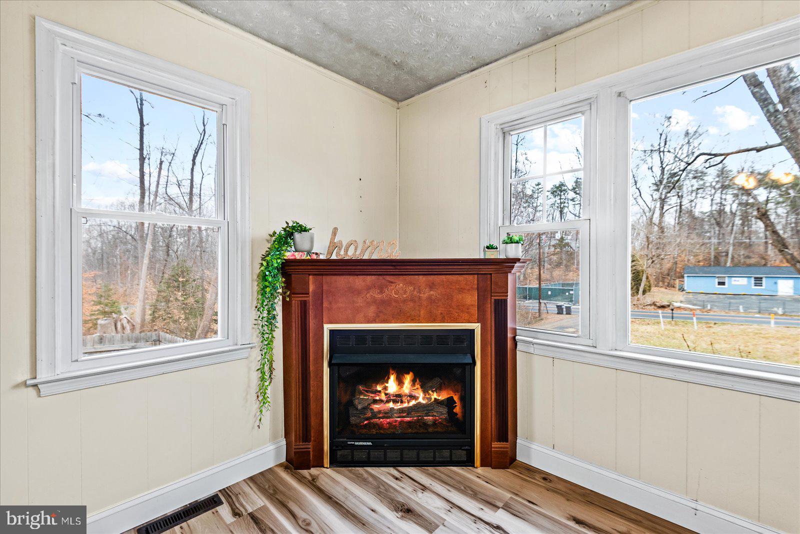 187 Onville Road Stafford, VA 22556 - Photo 9 of 33 Cozy fireplace in Family Room