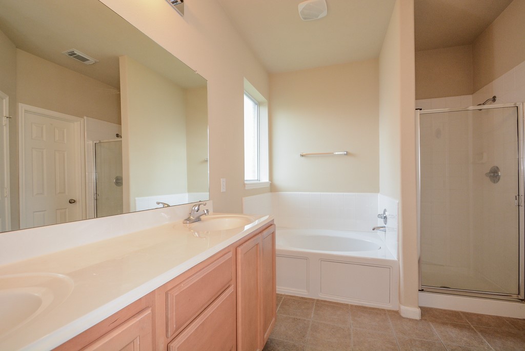 4911 Spring Showers Court Houston, TX 77084 - Photo 9 of 14