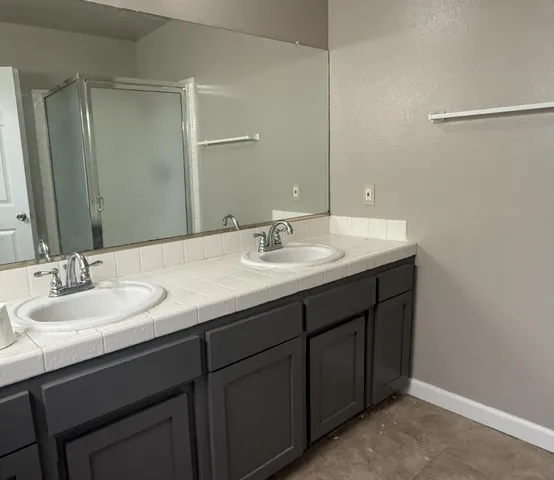 $2,100 | 7738 North Woodrow Avenue, Fresno, CA 93720