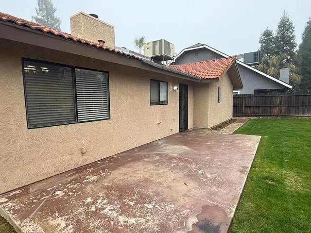 $2,100 | 7738 North Woodrow Avenue, Fresno, CA 93720