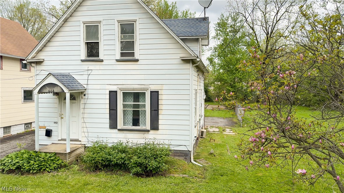 642 Parkman Road Northwest Warren, OH 44485 - Photo 13 of 24