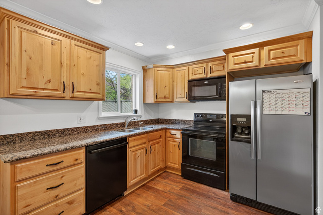 146 East 100 South, Unit 4 Bountiful, UT 84010 - Photo 9 of 41