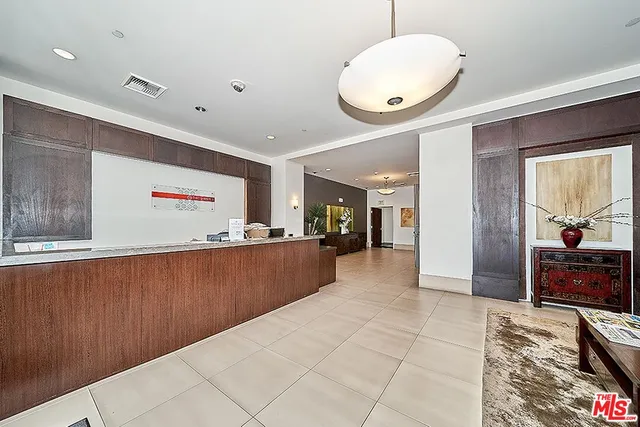 $719,900 | 3223 West 6th Street, Unit 808, Los Angeles, CA 90020